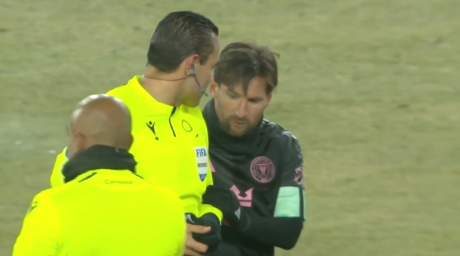 賽后向梅西要簽名！ESPN：墨西哥裁判被停哨半年，再犯無限期停哨