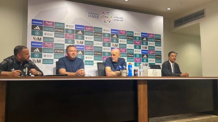 皮奧利：球隊并未因推遲開球而受影響，利雅得勝利配得上勝利